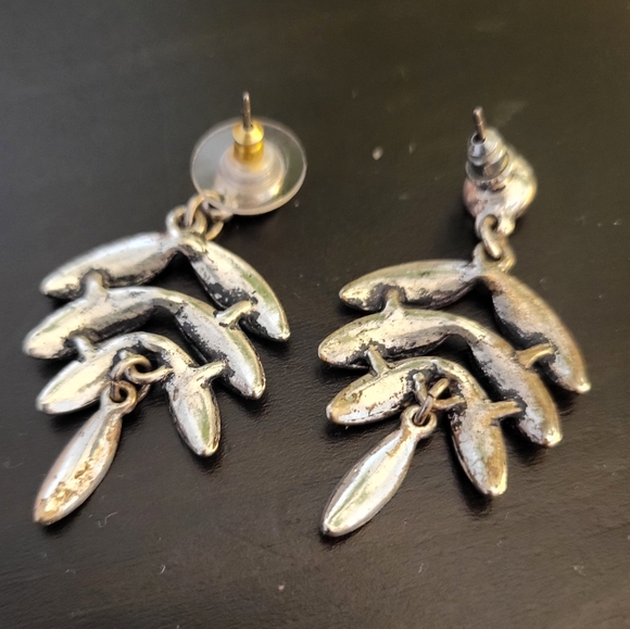 EXPRESS Earrings - Picture 3 of 4